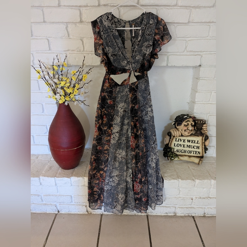 Free People Blue and Gray Floral Blouse My Consignment